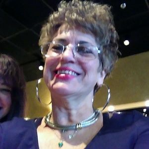 Meet your Posher, Jillian